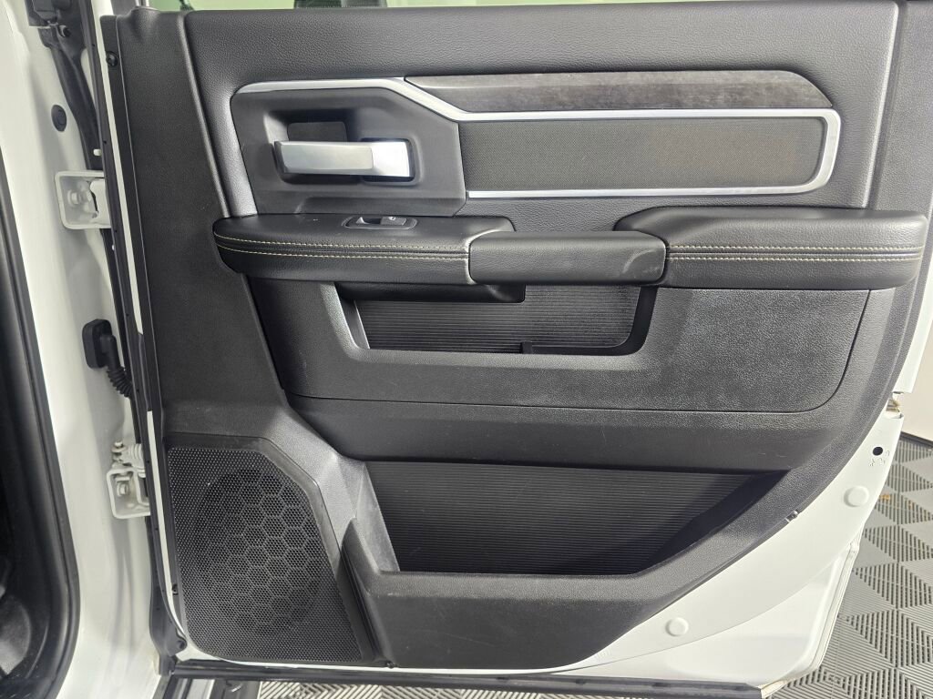Used 2024 RAM 2500 Big Horn image 38