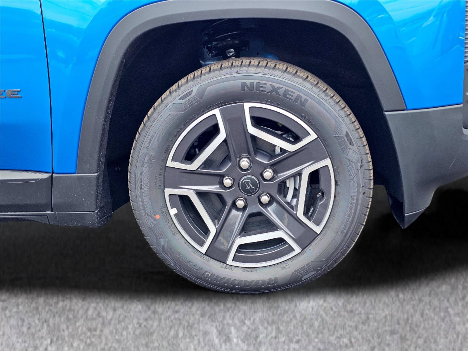 New 2026 Jeep Cherokee Laredo AWD/4WD image 6