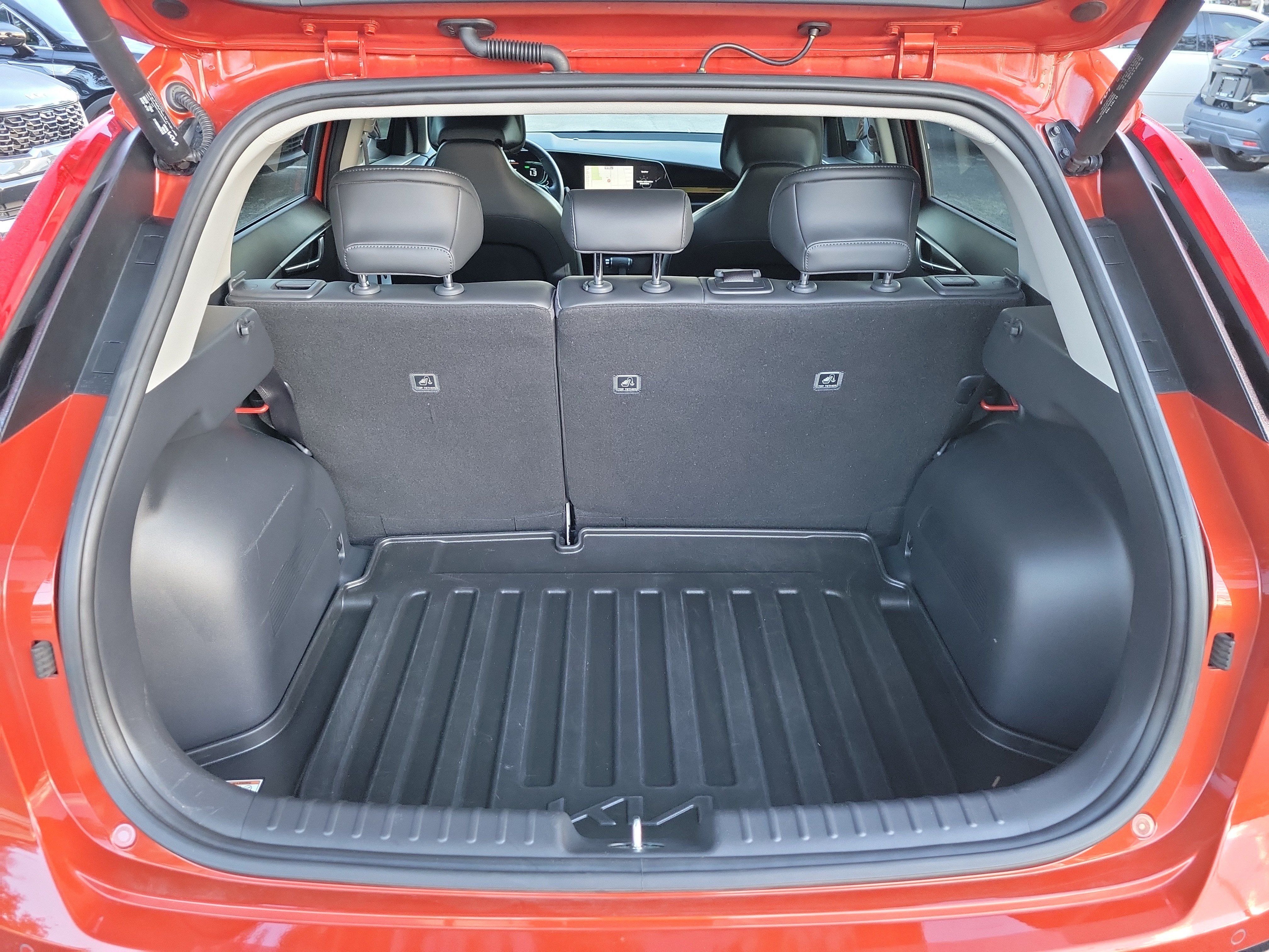 Certified 2023 Kia Niro FWD image 14