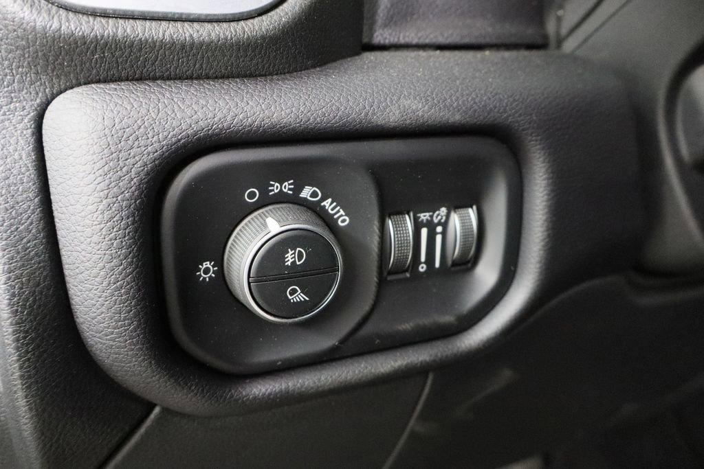 Used 2021 RAM 2500 Laramie w/ Night Edition image 17