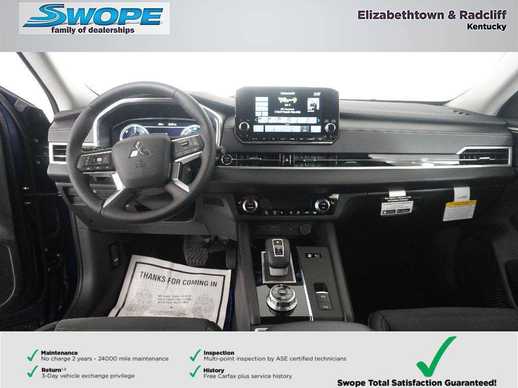 New 2025 Mitsubishi Outlander SE image 8