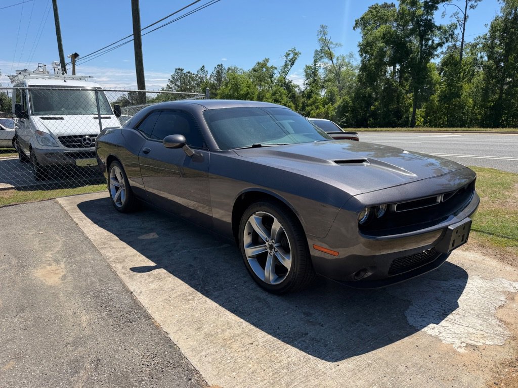 Used 2020 Dodge Challenger SXT w/ Blacktop Package RWD image 1