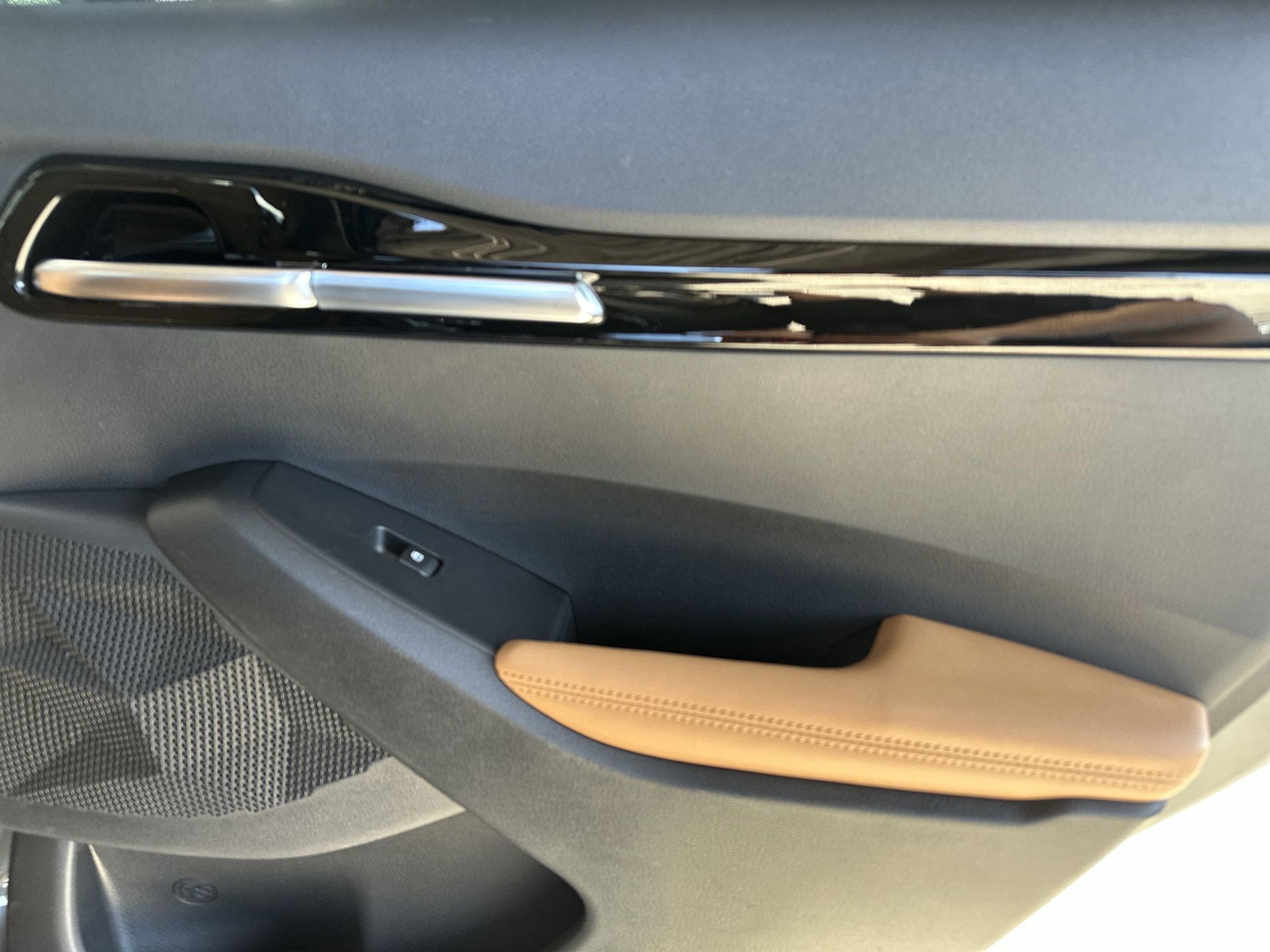 Certified 2024 Kia Seltos EX image 28