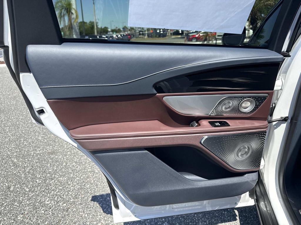New 2026 Lincoln Nautilus Black Label AWD/4WD image 15