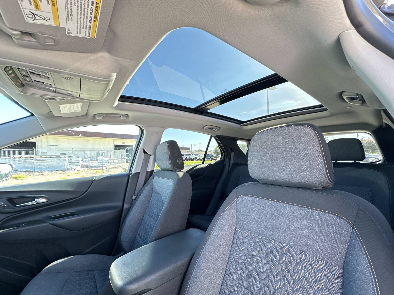 Used 2024 Chevrolet Equinox LT AWD/4WD image 18