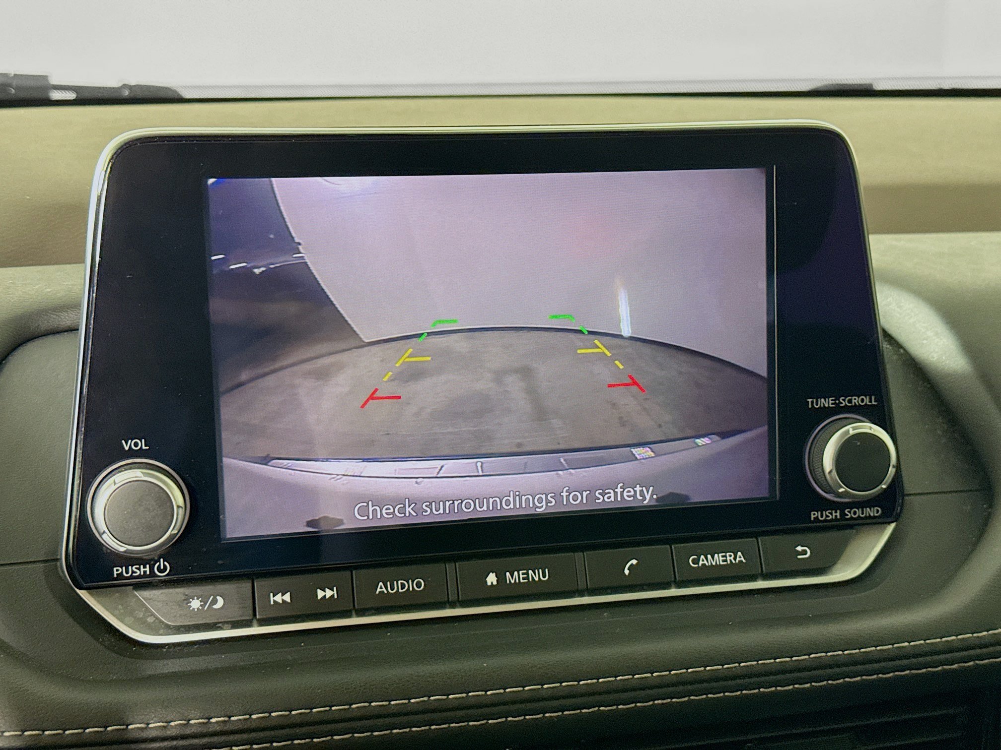 Used 2023 Nissan Rogue SV FWD image 14