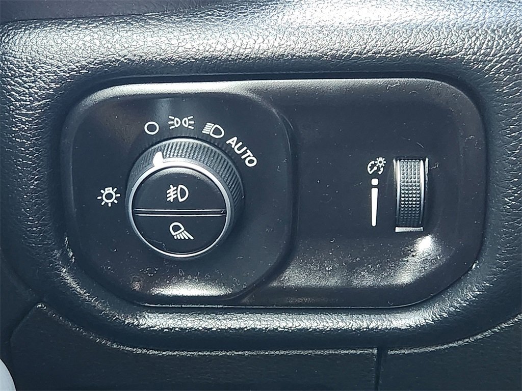 Used 2021 RAM 1500 Big Horn image 24