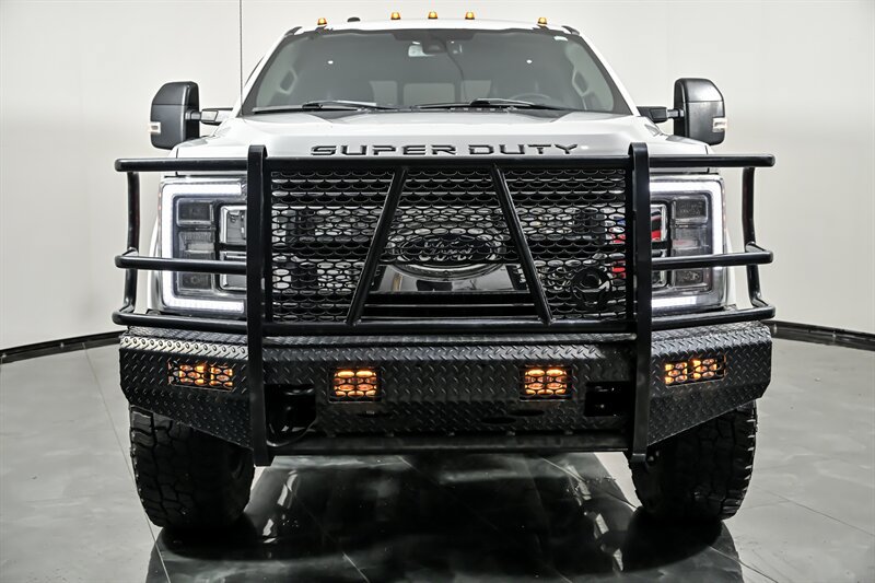 Used 2017 Ford F350 Lariat w/ Lariat Ultimate Package AWD/4WD image 4