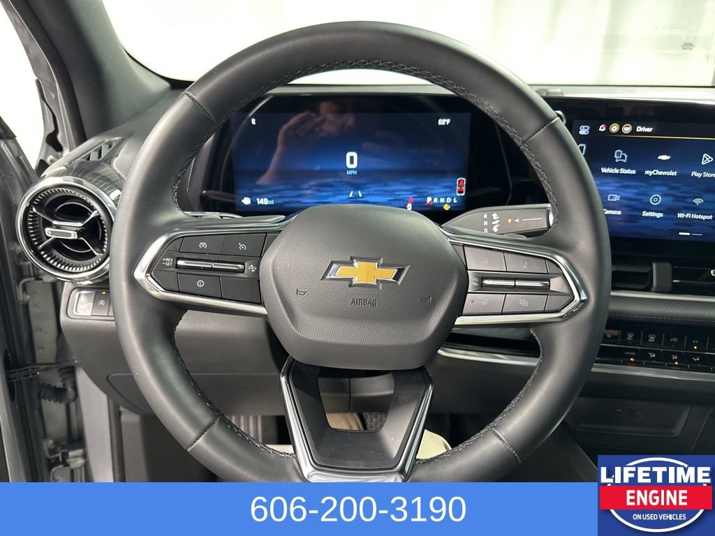 Used 2026 Chevrolet Equinox LT FWD image 24