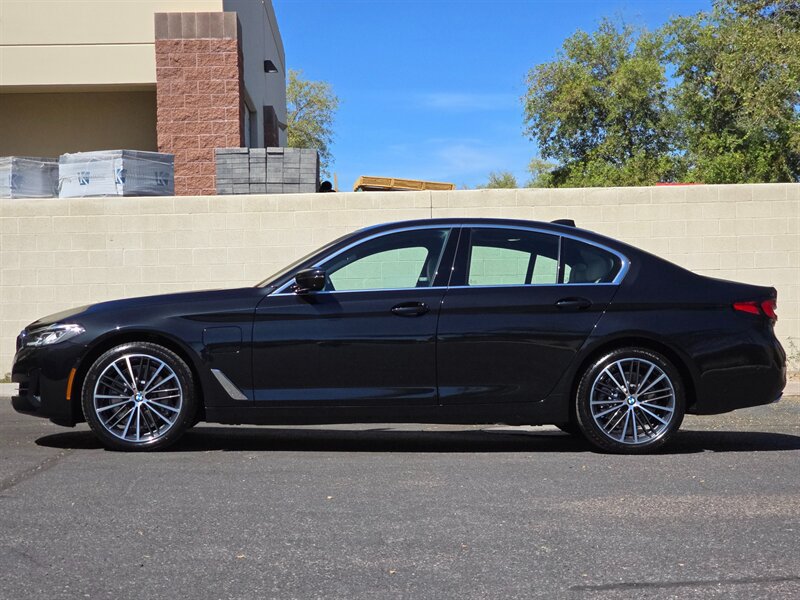 Used 2021 BMW 530e w/ Parking Assistance Package RWD image 7