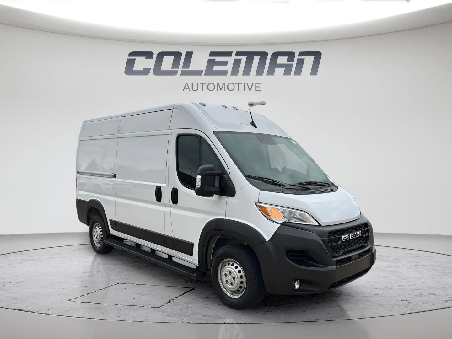 Used 2024 RAM ProMaster 2500 w/ Convenience Group image 3
