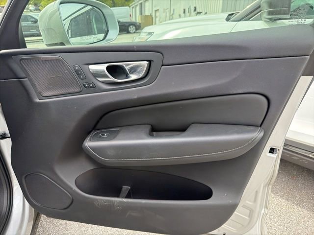 Used 2021 Volvo XC60 T5 Inscription w/ Protection Package Premier image 7
