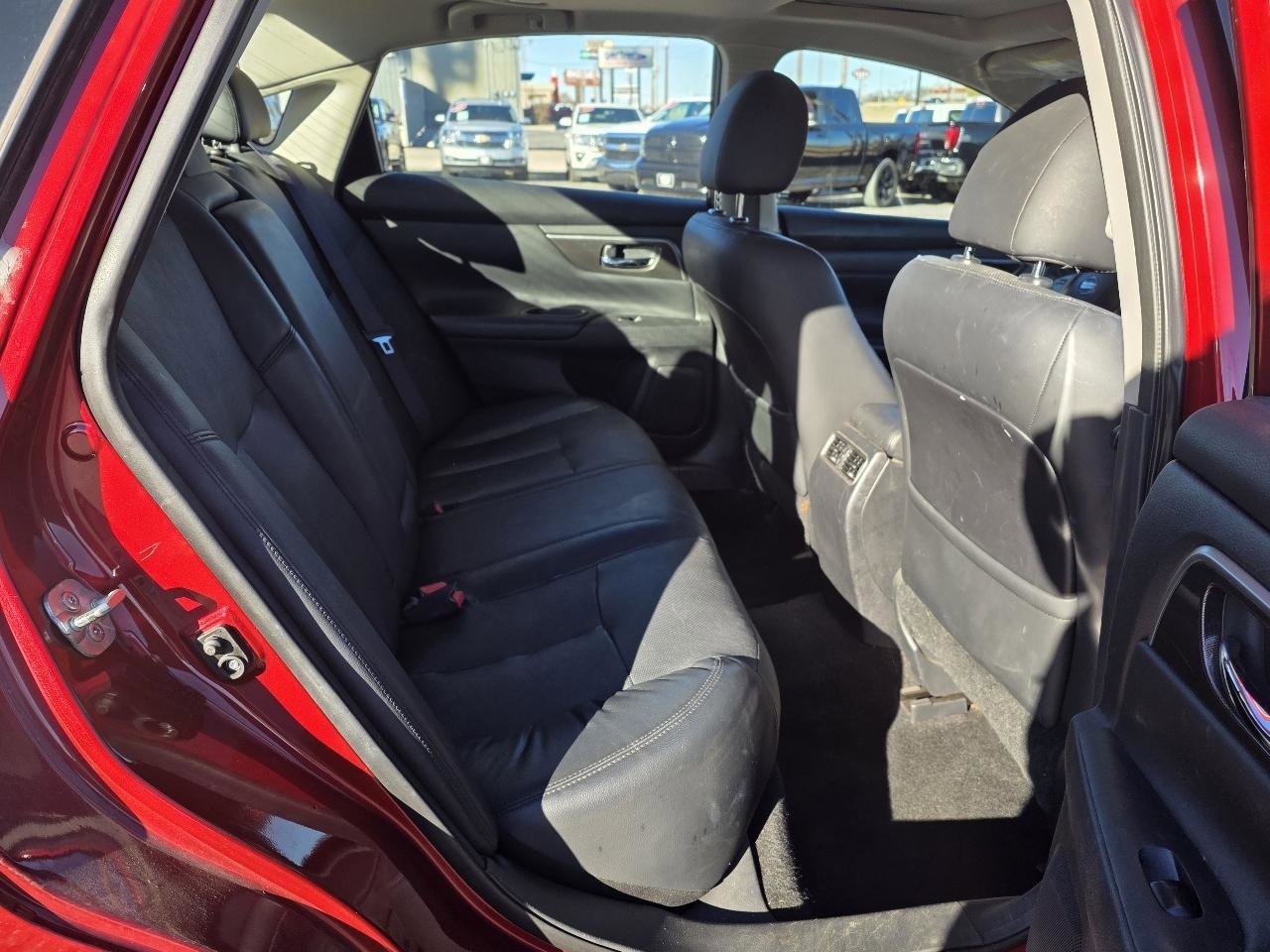 Used 2015 Nissan Altima 3.5 SL FWD image 14