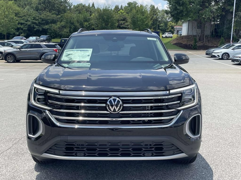New 2026 Volkswagen Atlas SE FWD image 2