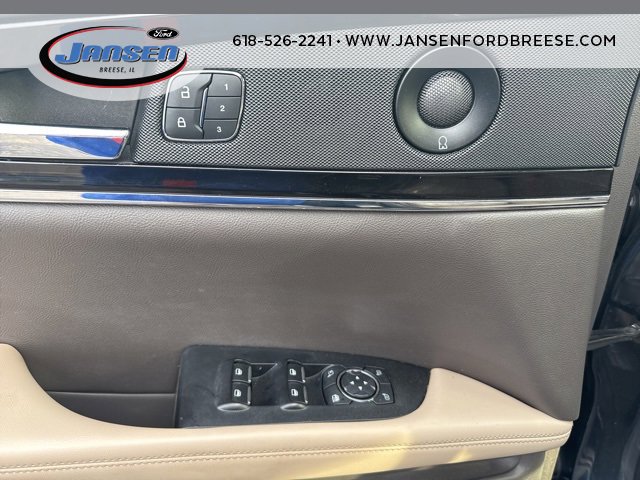 Used 2022 Lincoln Nautilus Reserve w/ Equipment Group 201A image 8