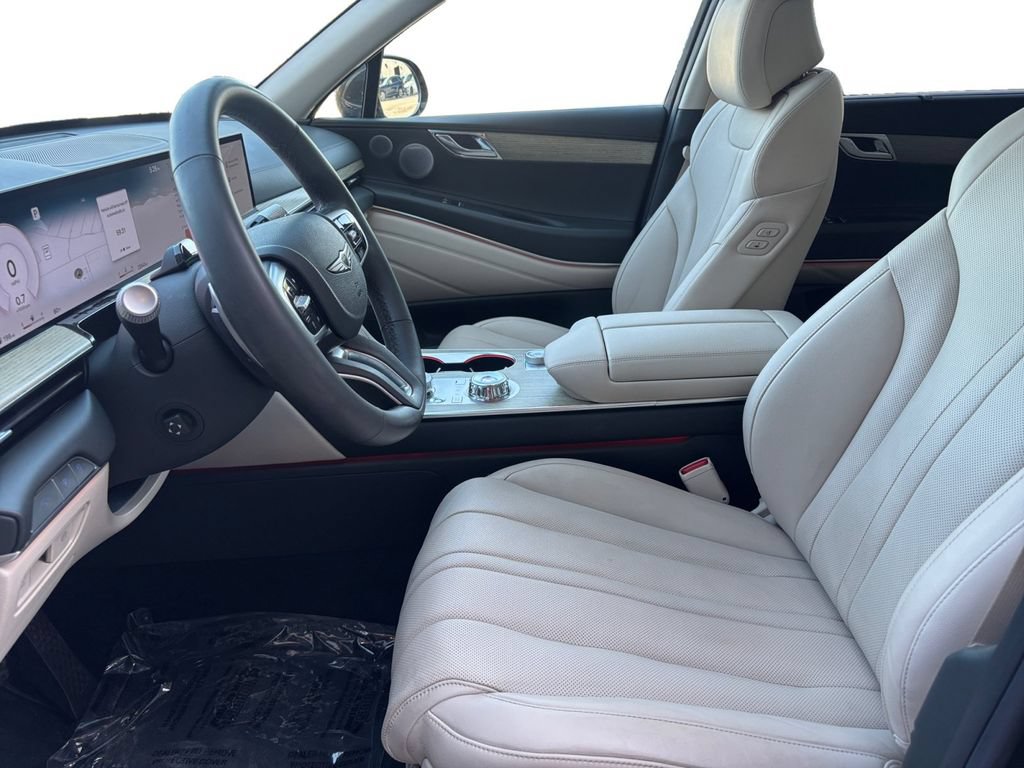 Used 2025 Genesis GV80 2.5T Advanced AWD/4WD image 9
