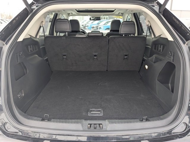 Used 2024 Ford Edge SEL w/ Convenience Package image 16