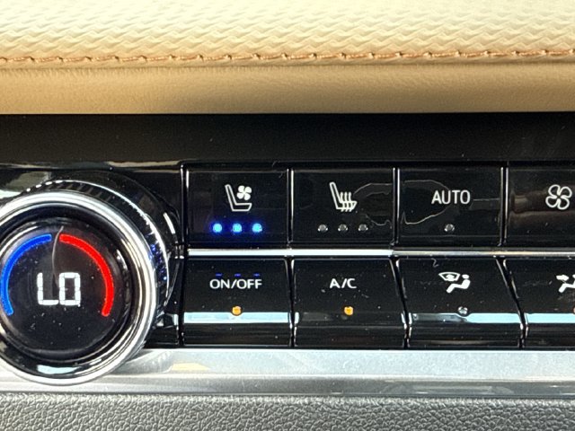 New 2026 Chevrolet Equinox ACTIV w/ Convenience Package III FWD image 24