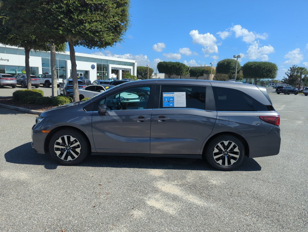 Used 2025 Honda Odyssey EX-L image 11