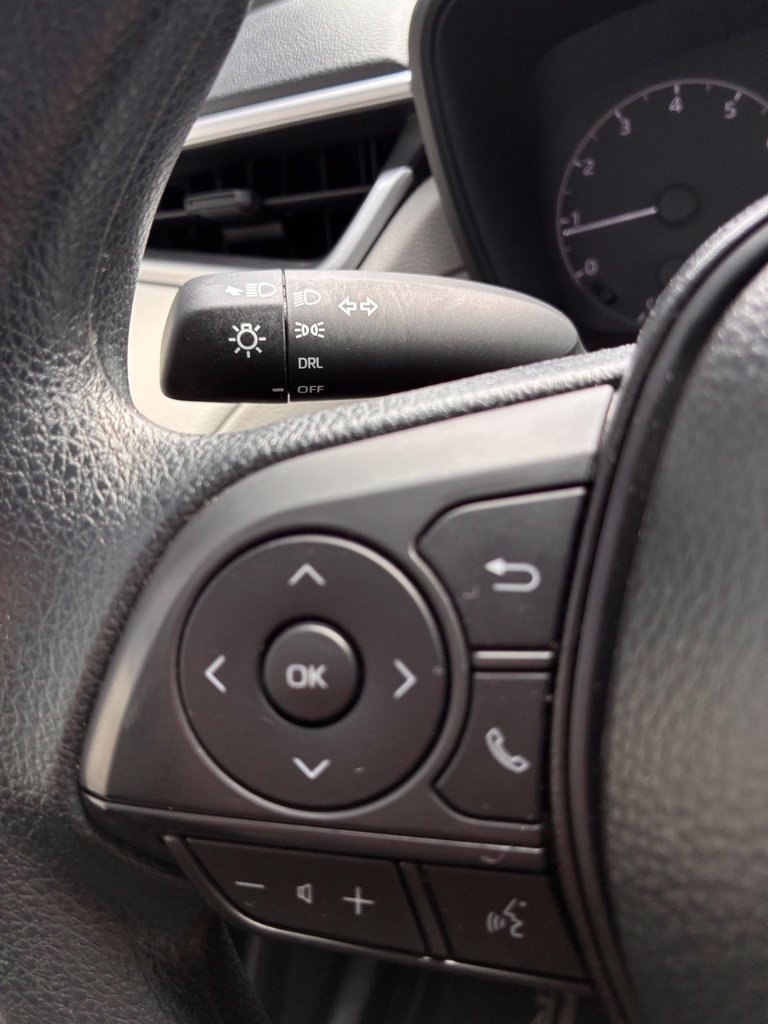 Used 2025 Toyota Corolla Cross L FWD image 34