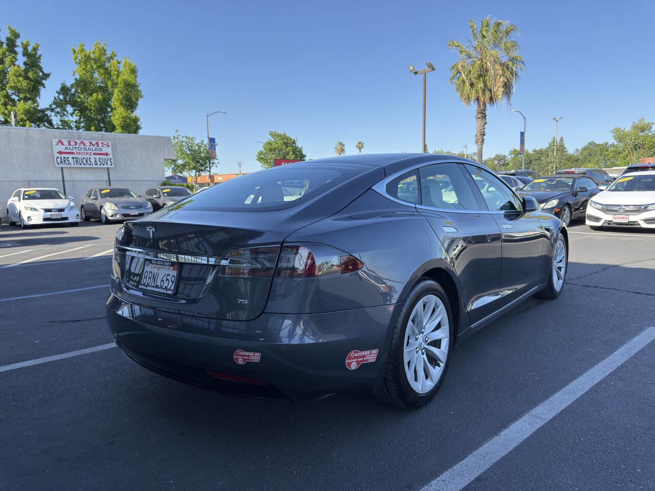 Used 2017 Tesla Model S 75 RWD image 3