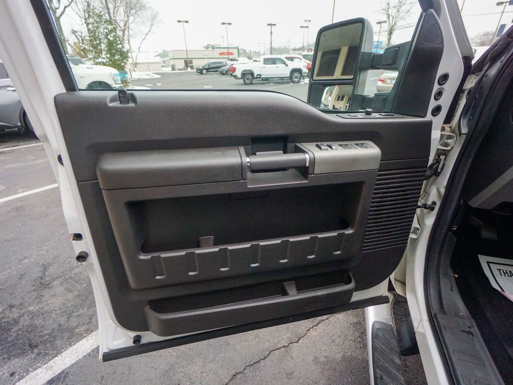 Used 2011 Ford F250 Lariat w/ Lariat Interior Pkg image 17