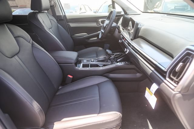 New 2026 Kia Sorento S w/ S Panoramic Sunroof Package FWD image 9