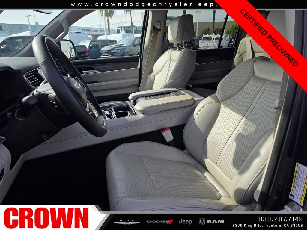 Certified 2024 Jeep Wagoneer L Series II w/ Flexible Seating Group image 26