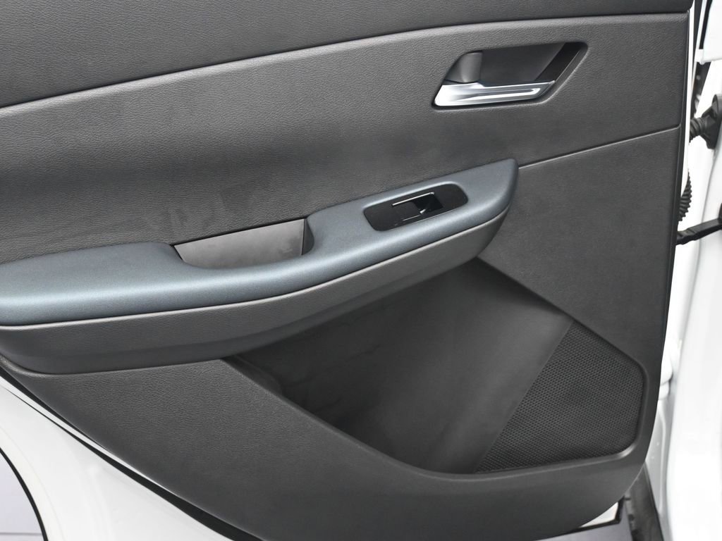 New 2026 Nissan Leaf SV+ w/ Floor Mat Package (SV+) image 25