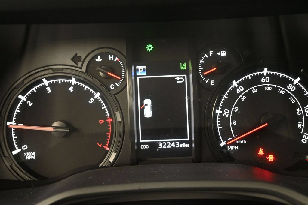 Used 2022 Toyota 4Runner SR5 RWD image 13