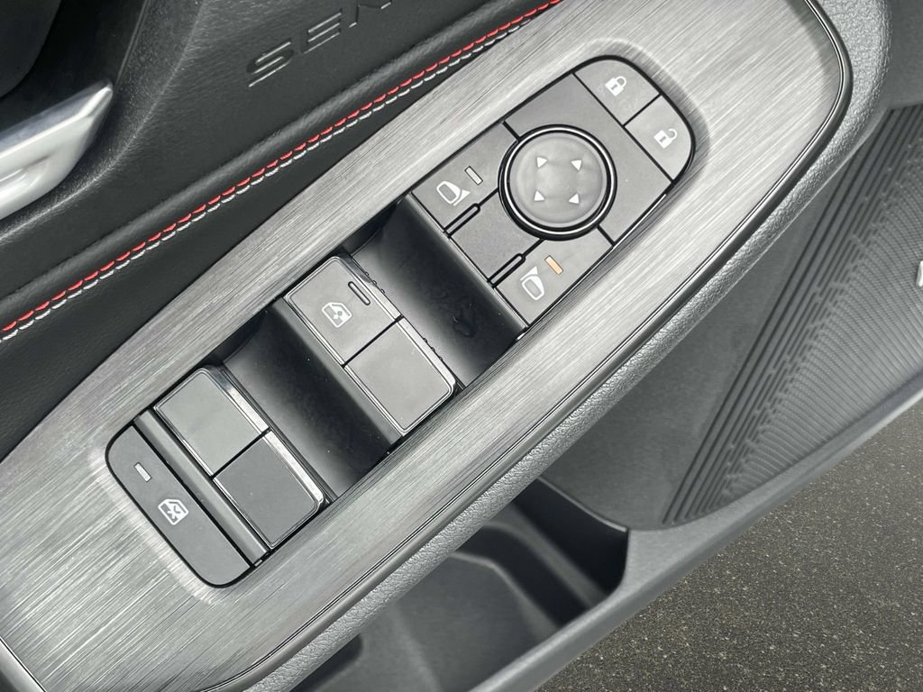 New 2026 Nissan Sentra SR w/ SR Premium Package FWD image 16