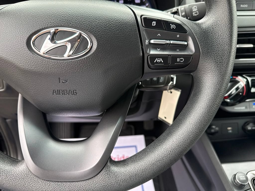 Used 2023 Hyundai Kona SE AWD/4WD image 21