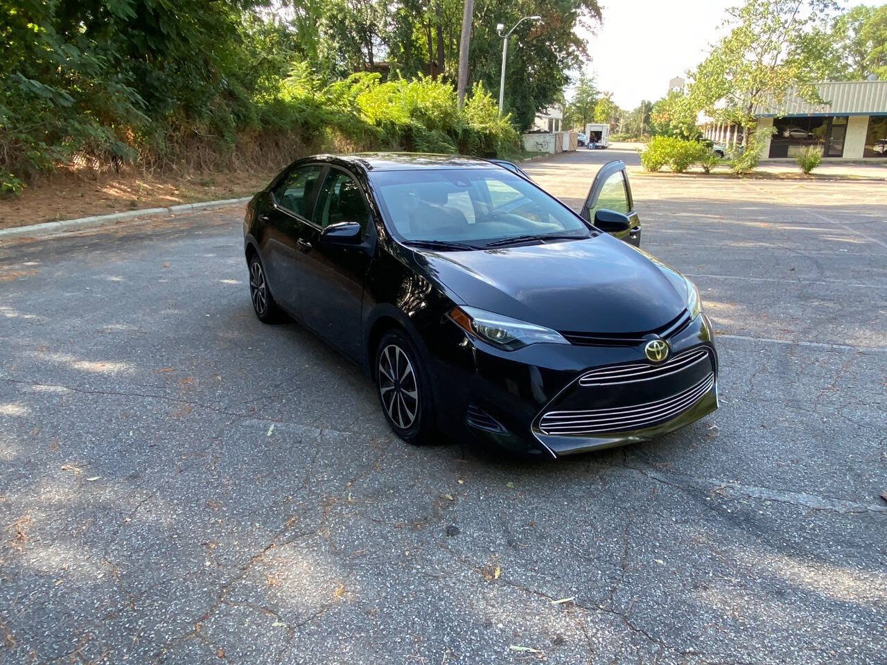 Used 2019 Toyota Corolla LE FWD image 44