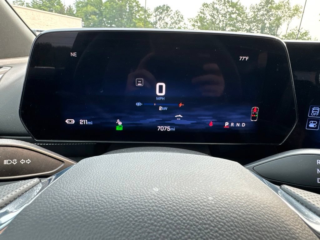 New 2025 Chevrolet Blazer EV LT AWD/4WD image 31