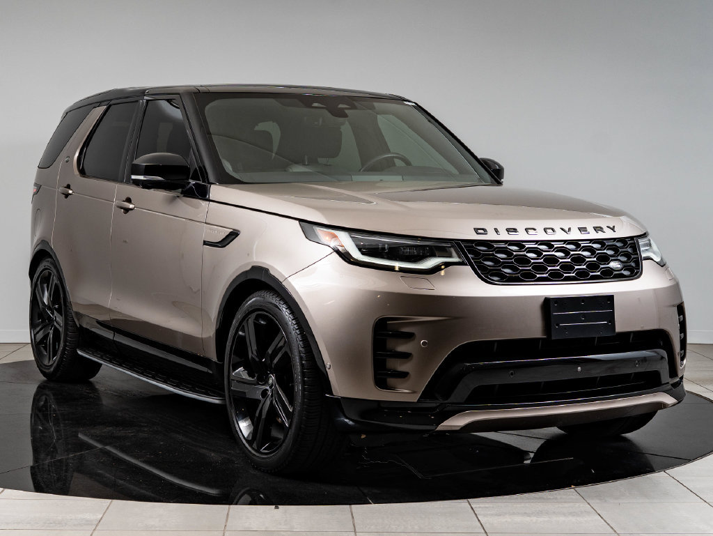 Used 2024 Land Rover Discovery Dynamic SE AWD/4WD image 12