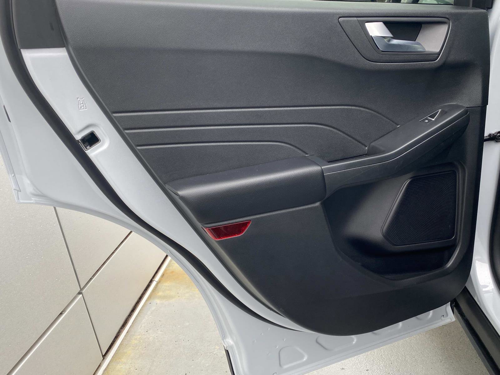 Used 2025 Ford Escape ST-Line Select image 13