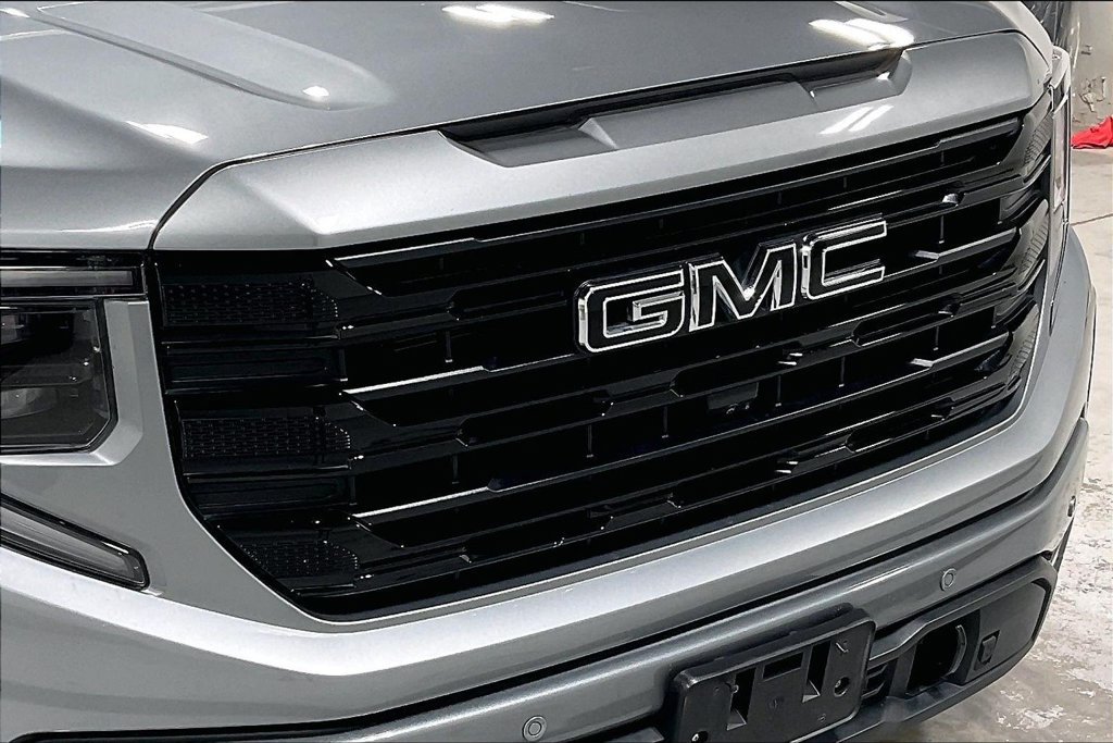 Used 2024 GMC Sierra 1500 Elevation w/ Elevation Premium Package AWD/4WD image 34