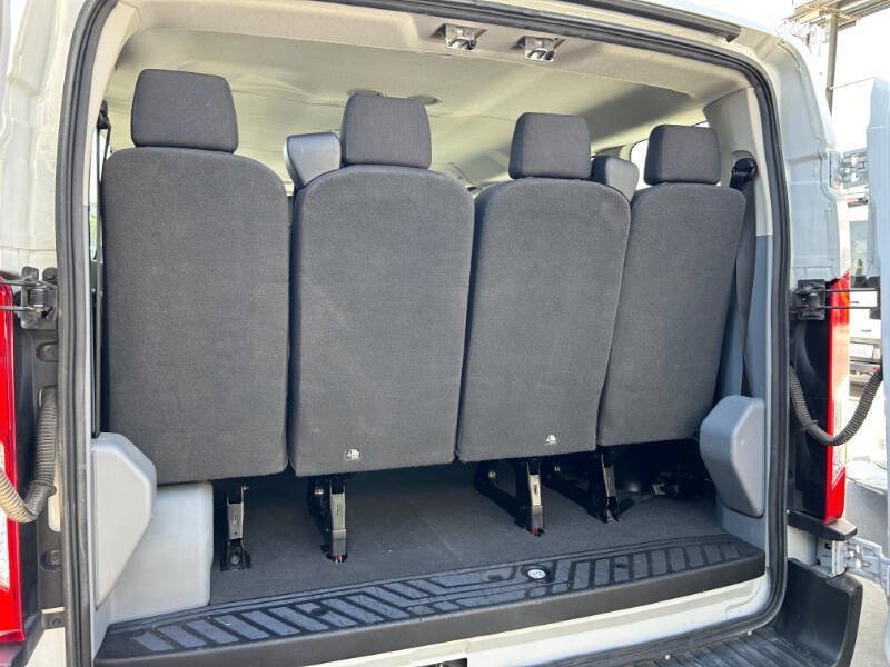 Used 2019 Ford Transit 350 XLT RWD image 13