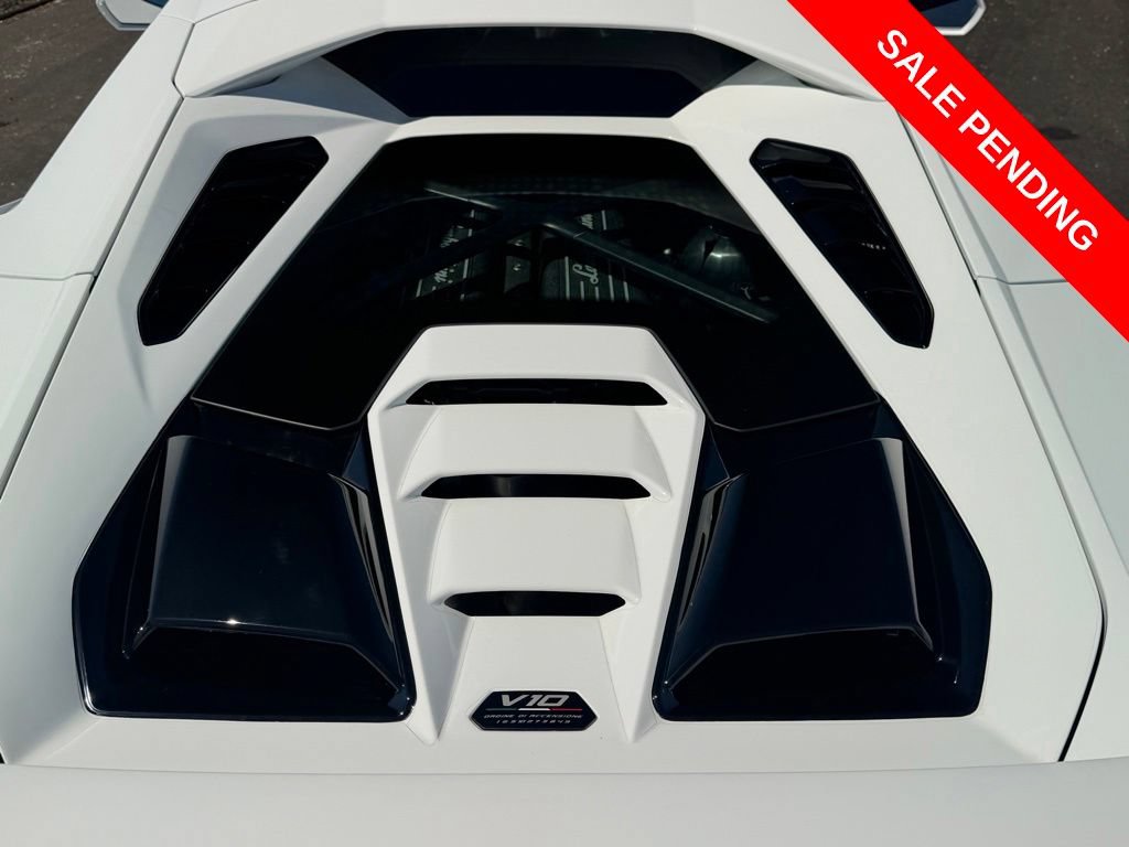 Used 2023 Lamborghini Huracan Tecnica RWD image 15