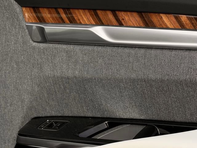 Used 2026 Cadillac Escalade Platinum Sport w/ LPO, ONYX Package image 31