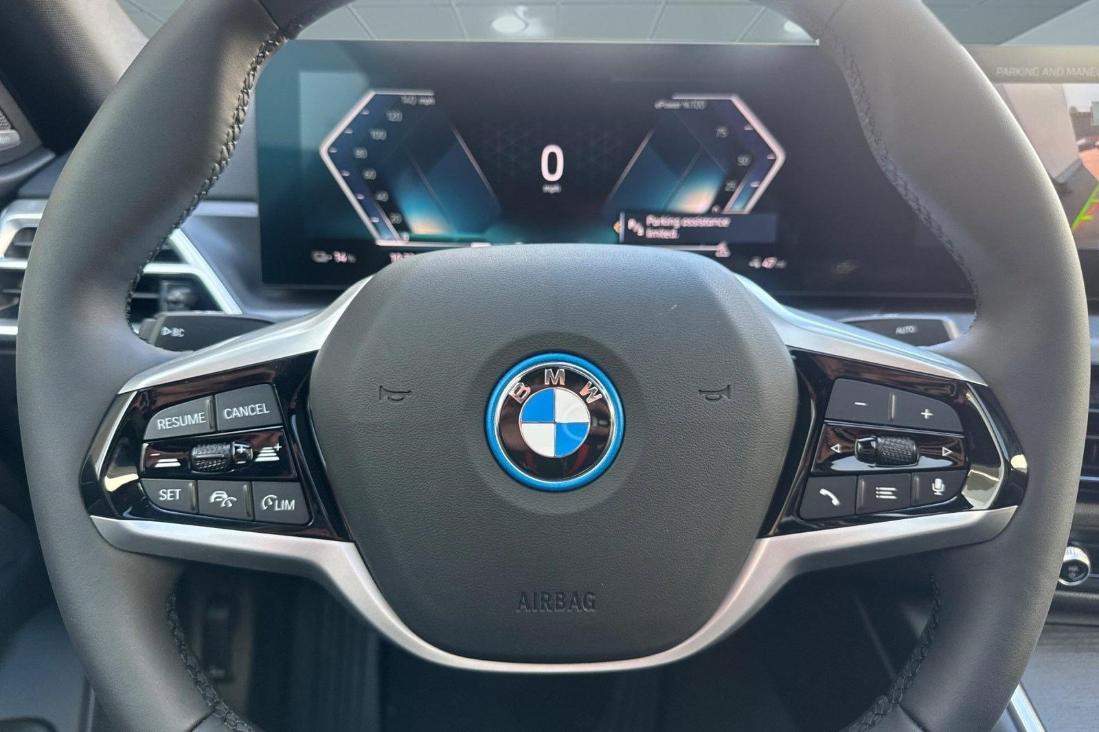 Used 2026 BMW i4 eDrive40 w/ Premium Package RWD image 17