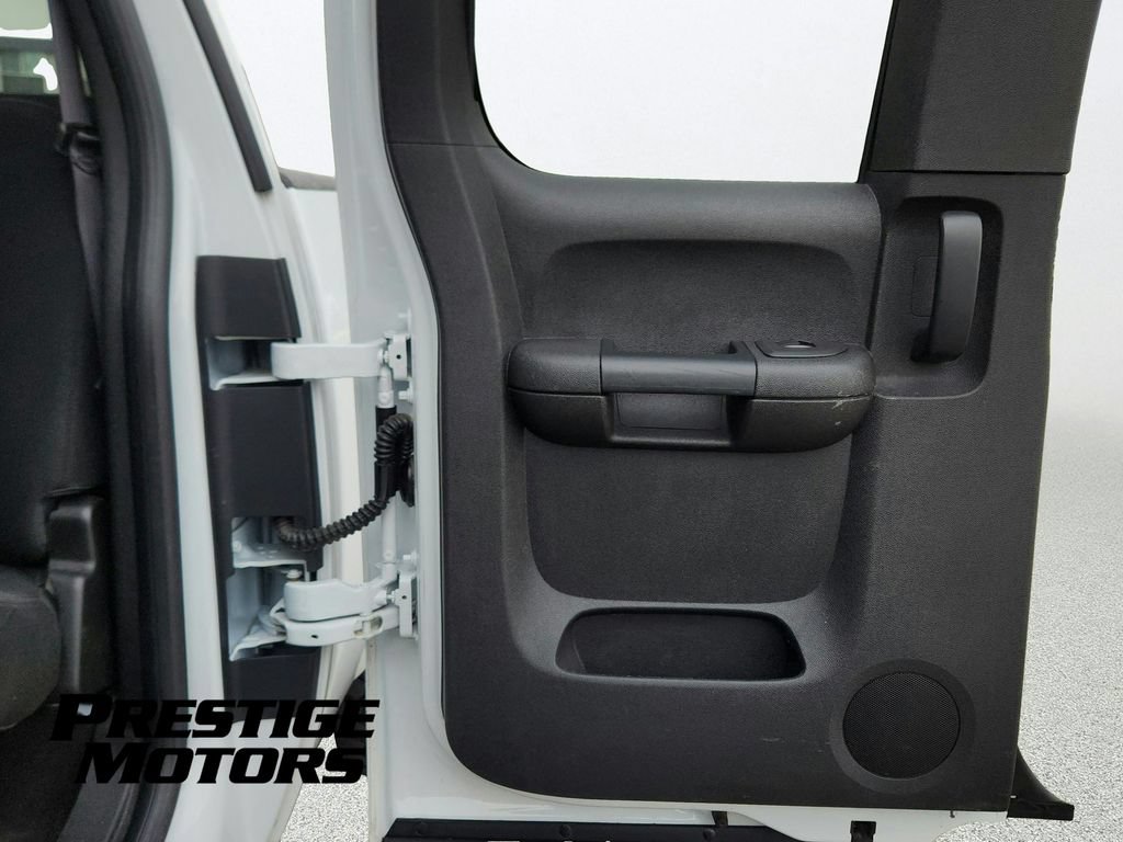Used 2013 Chevrolet Silverado 2500 LT w/ Interior Plus Package AWD/4WD image 18