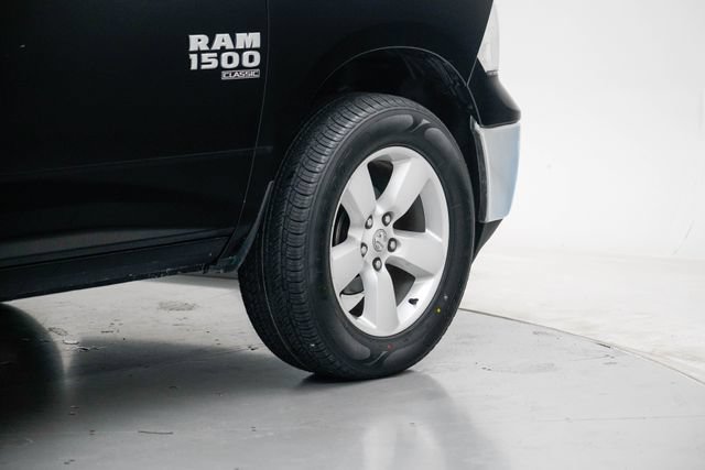 Used 2024 RAM 1500 Classic SLT AWD/4WD image 8