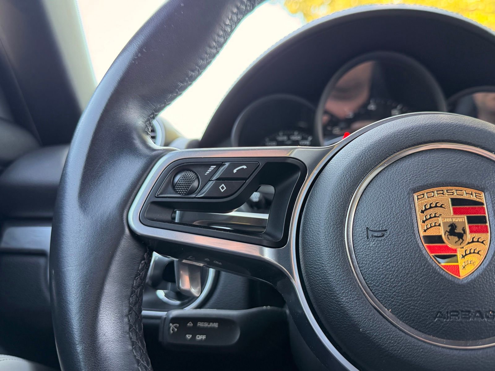 Used 2021 Porsche 718 Boxster RWD image 16