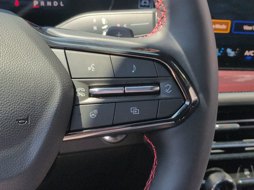 New 2026 Chevrolet Traverse RS AWD/4WD image 14