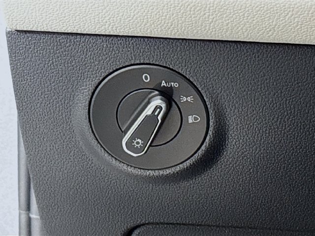 New 2026 Volkswagen Taos SEL AWD/4WD image 10