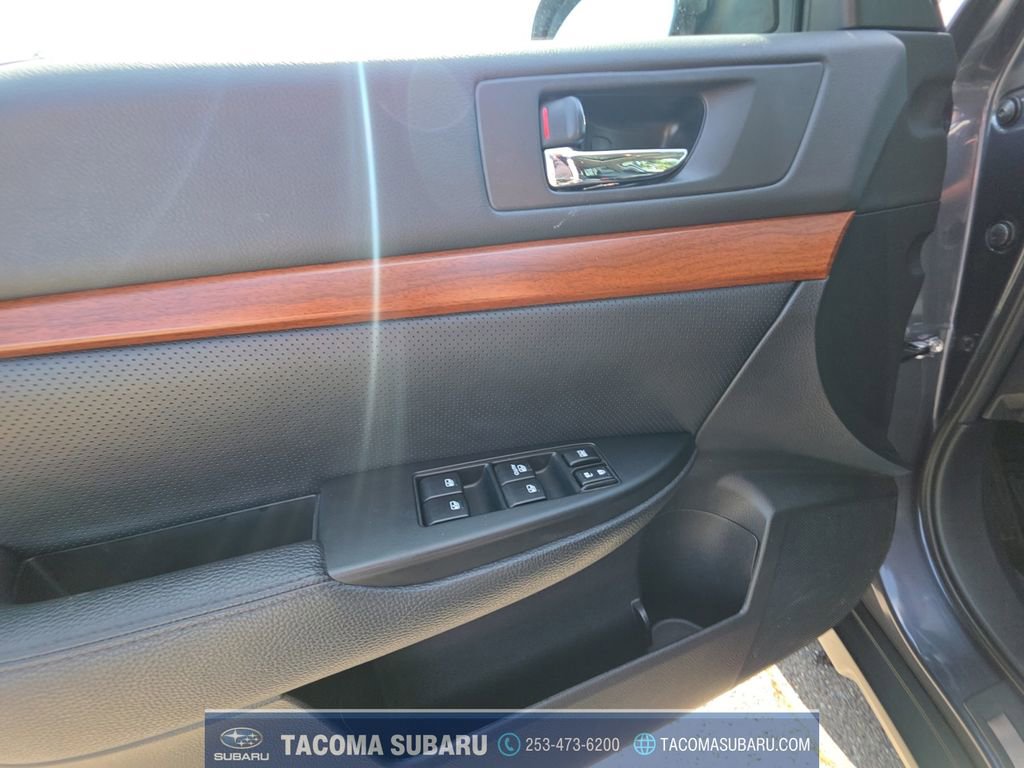 Used 2014 Subaru Outback 2.5i Limited w/ Moonroof Package image 11