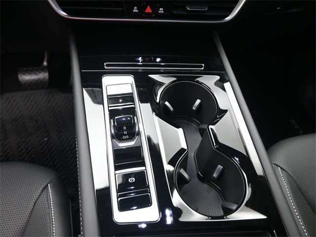 New 2025 Volkswagen Atlas SEL image 4