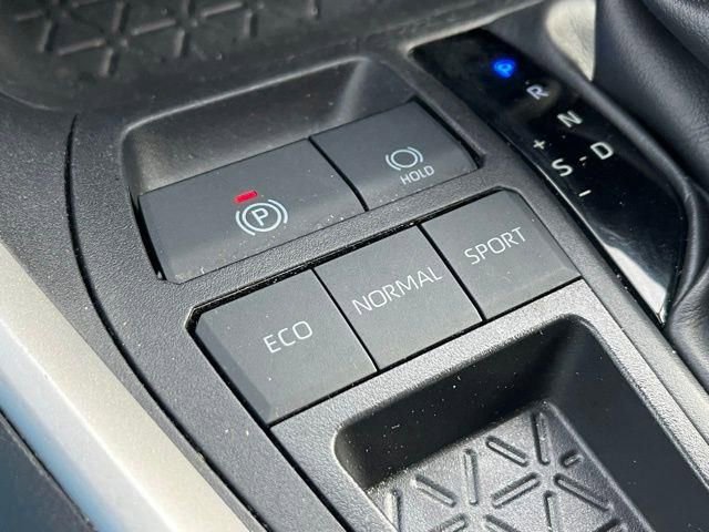 Used 2024 Toyota RAV4 XLE image 34