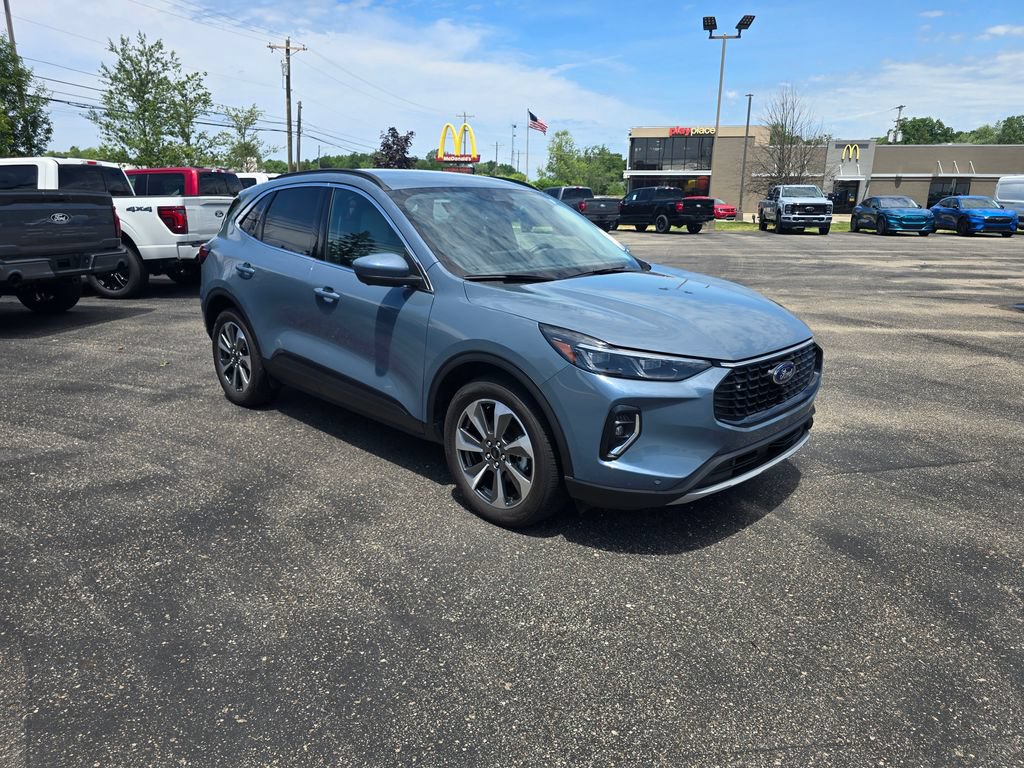 Certified 2023 Ford Escape Platinum AWD/4WD image 7